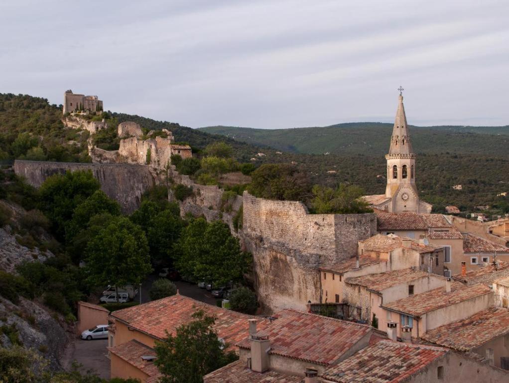 Les Grenadiers De Saint Sat Bagian luar foto