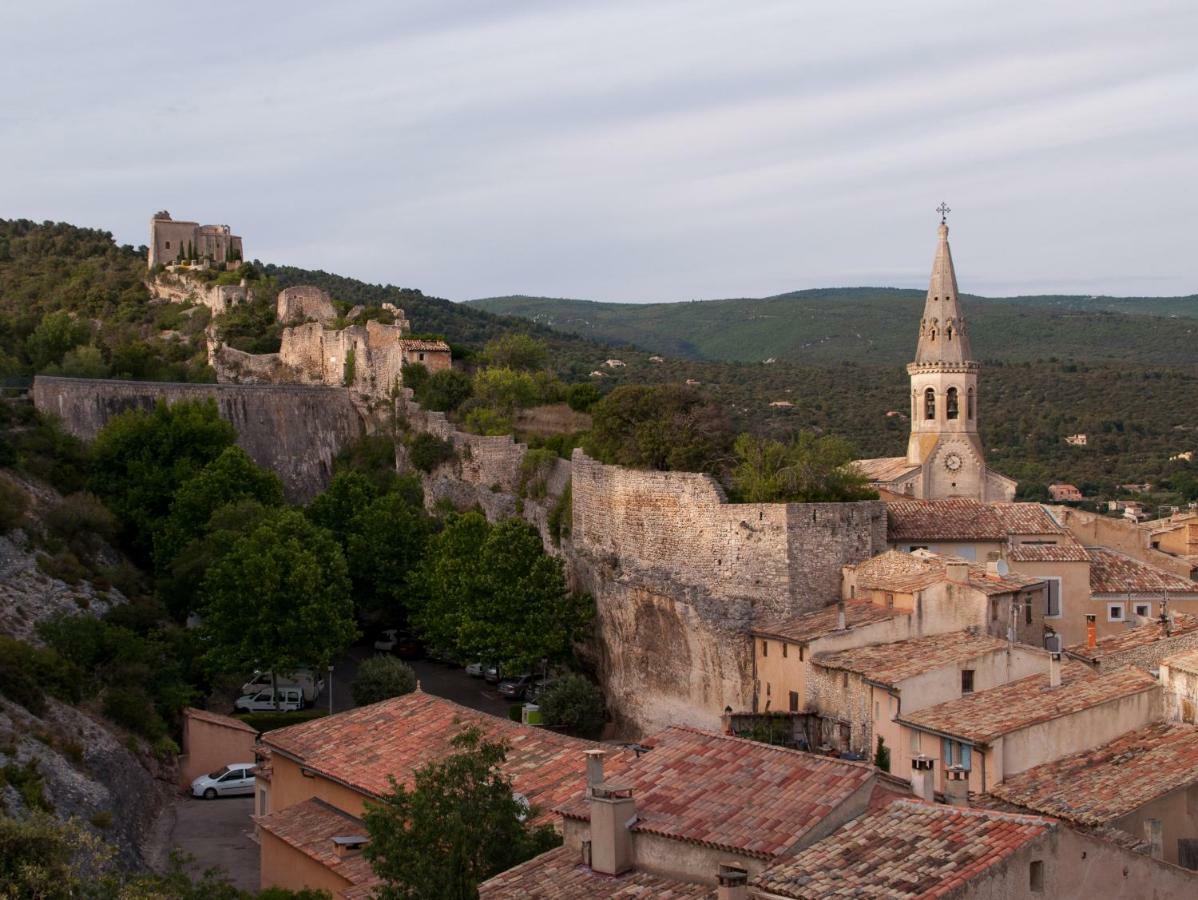 Les Grenadiers De Saint Sat Bagian luar foto